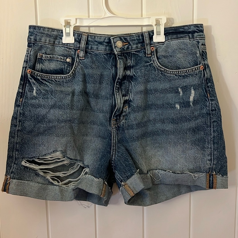 H&M mom shorts